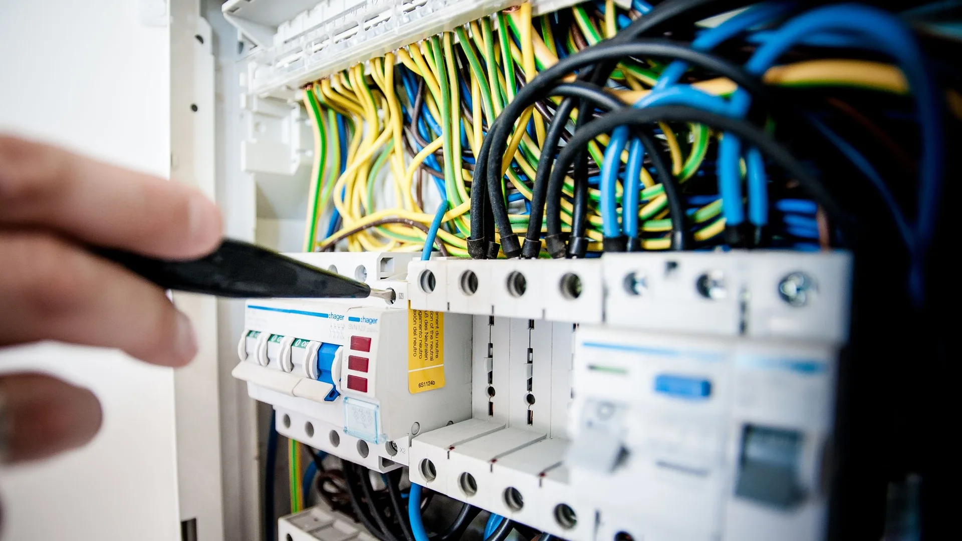 What an Electrician Website in Staffordshire Needs